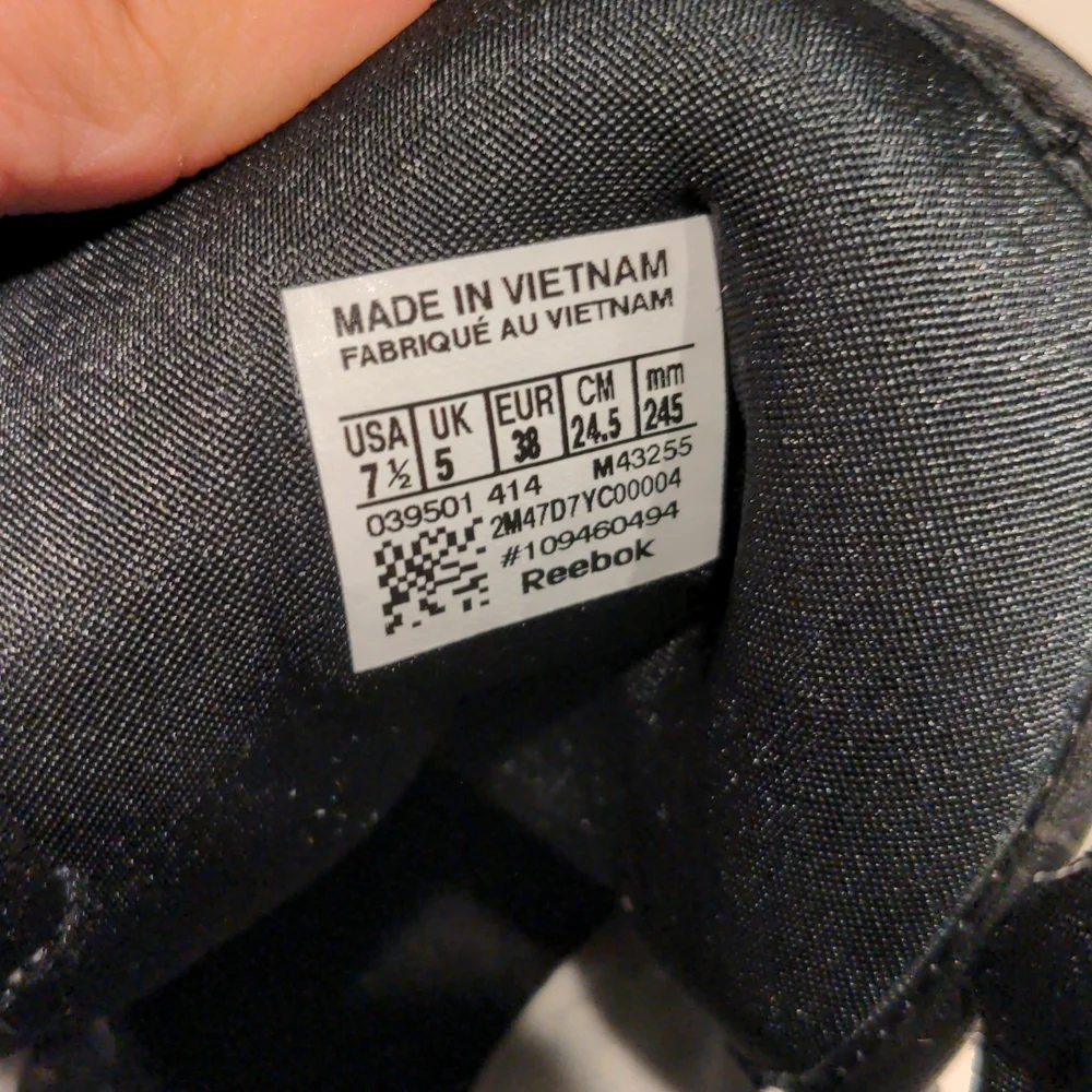 NWT Reebox Hightops - Picture 6 of 6